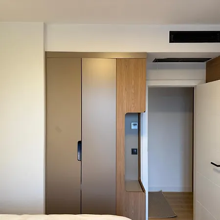 아파트 Premium Residences