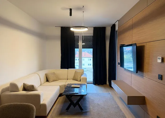 דירה Premium Residences