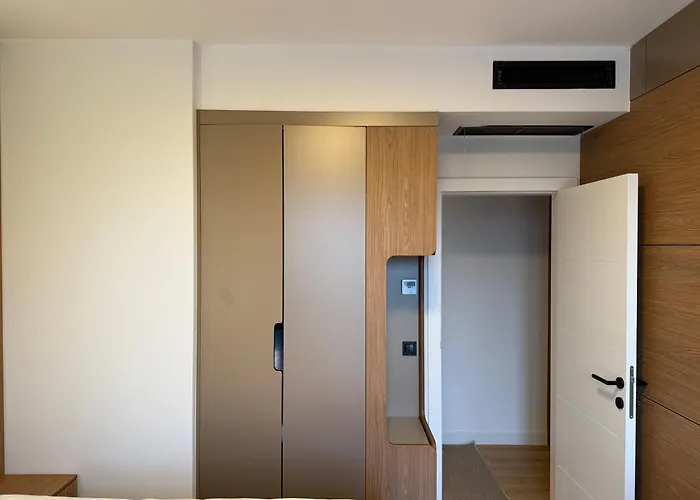 דירה Premium Residences